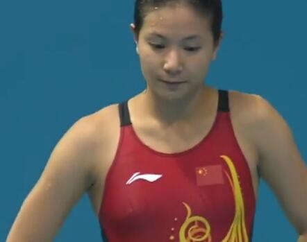 跳水女子三米板决赛激战，中国选手完美表现夺冠！