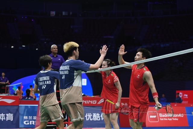 日本队完胜印尼队，石宇奇带队取胜