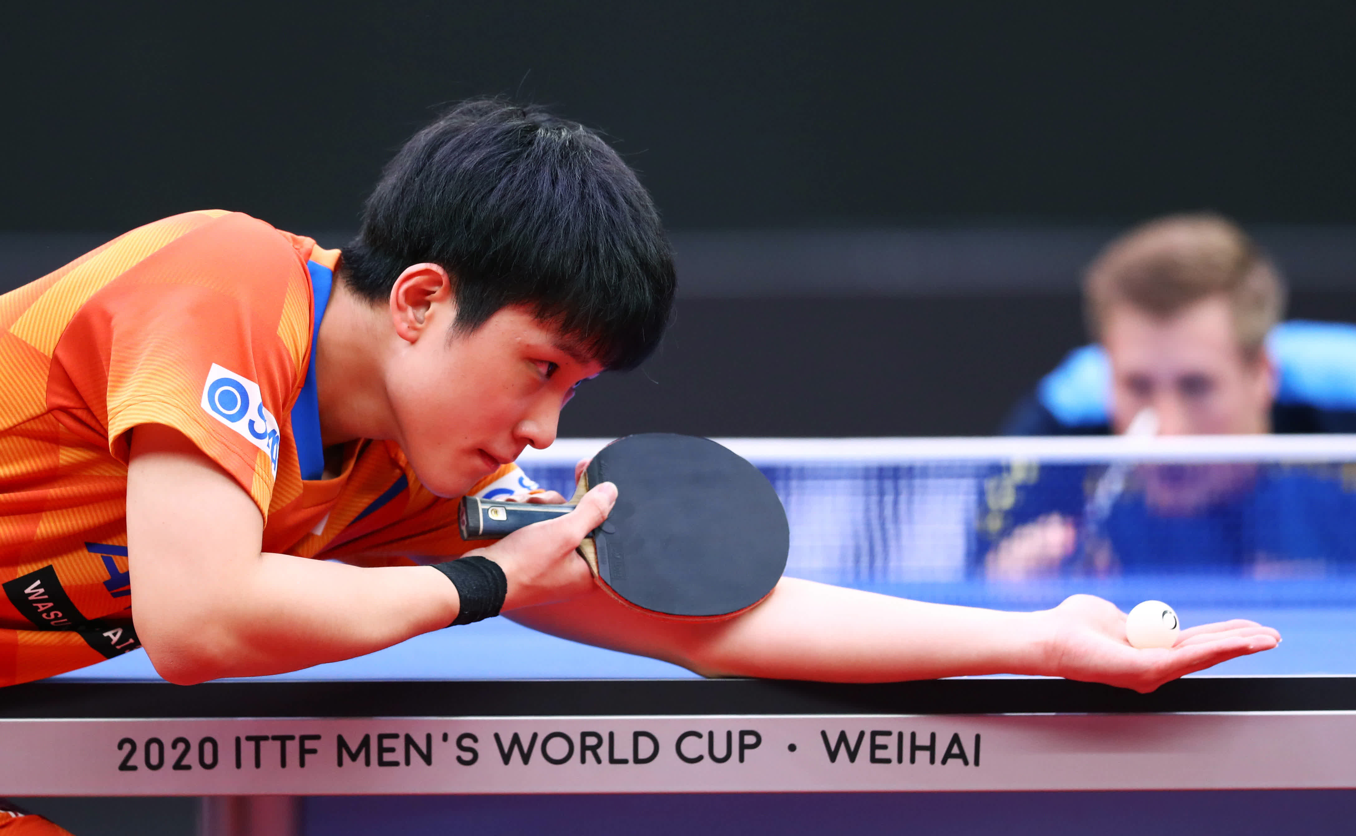 日本队轻取中国队，张本智和点燃赛场