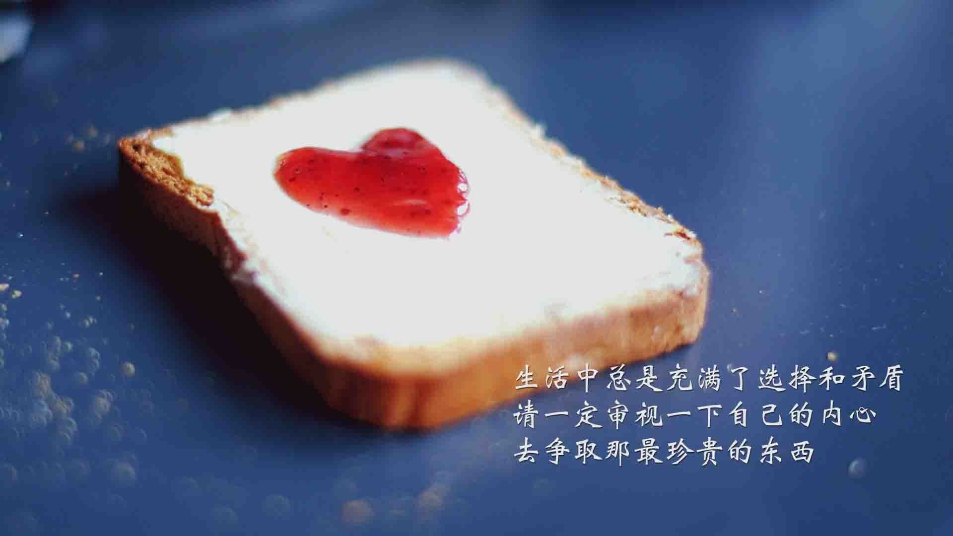 篮网连续得分狂潮压制尼克斯,杰伦格林制胜表现闪耀纽约德比