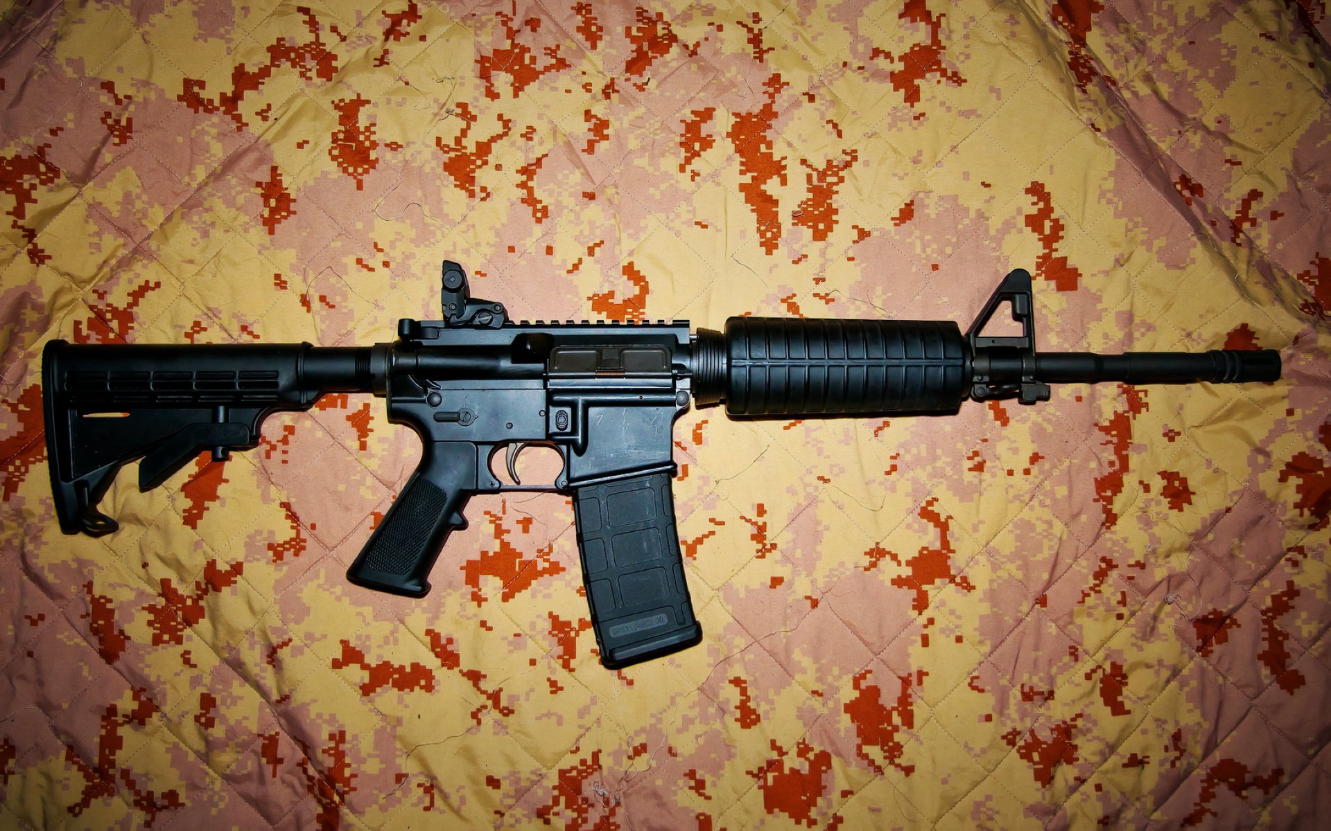 切特霍姆格伦彻底打爆防线，独行侠全面压制深圳队获大胜