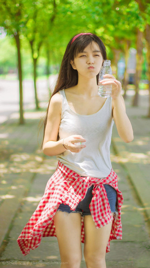 开云官网-篮球世界的震撼瞬间，雄鹿掀翻广厦，德罗赞欧冠决赛主宰比赛