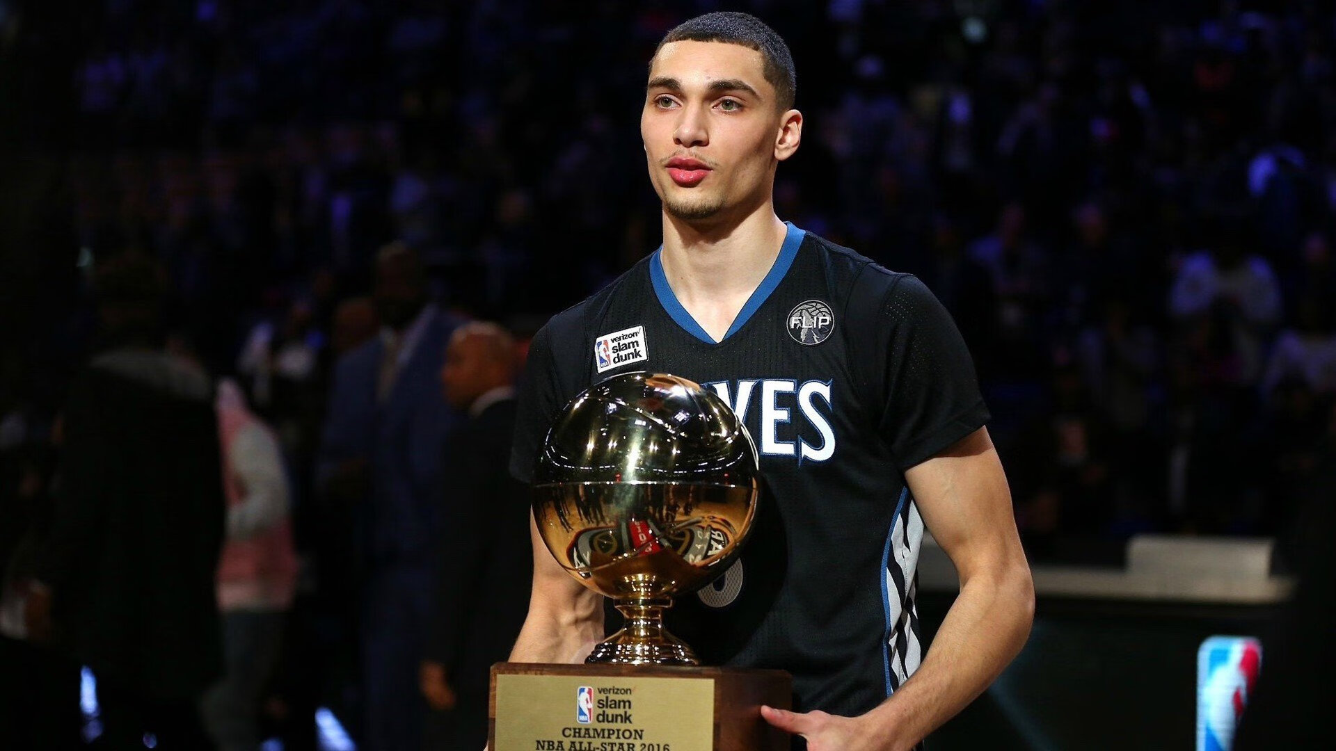 乔治末节22分神迹！骑士鏖战加时决胜局力克上海