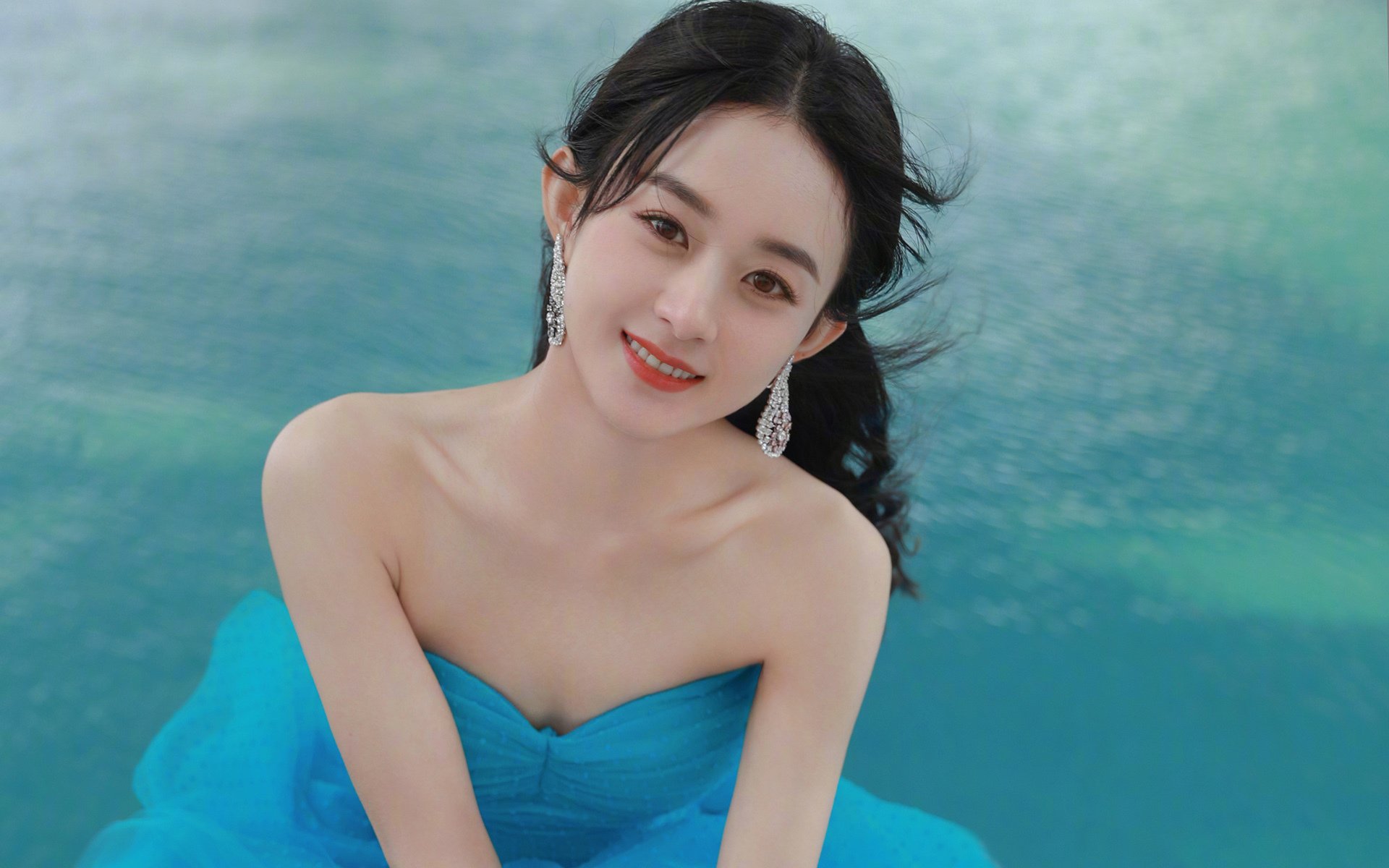 教科书级的胜利,克瓦拉茨赫利亚闪耀,罗马加时力克南非劲旅