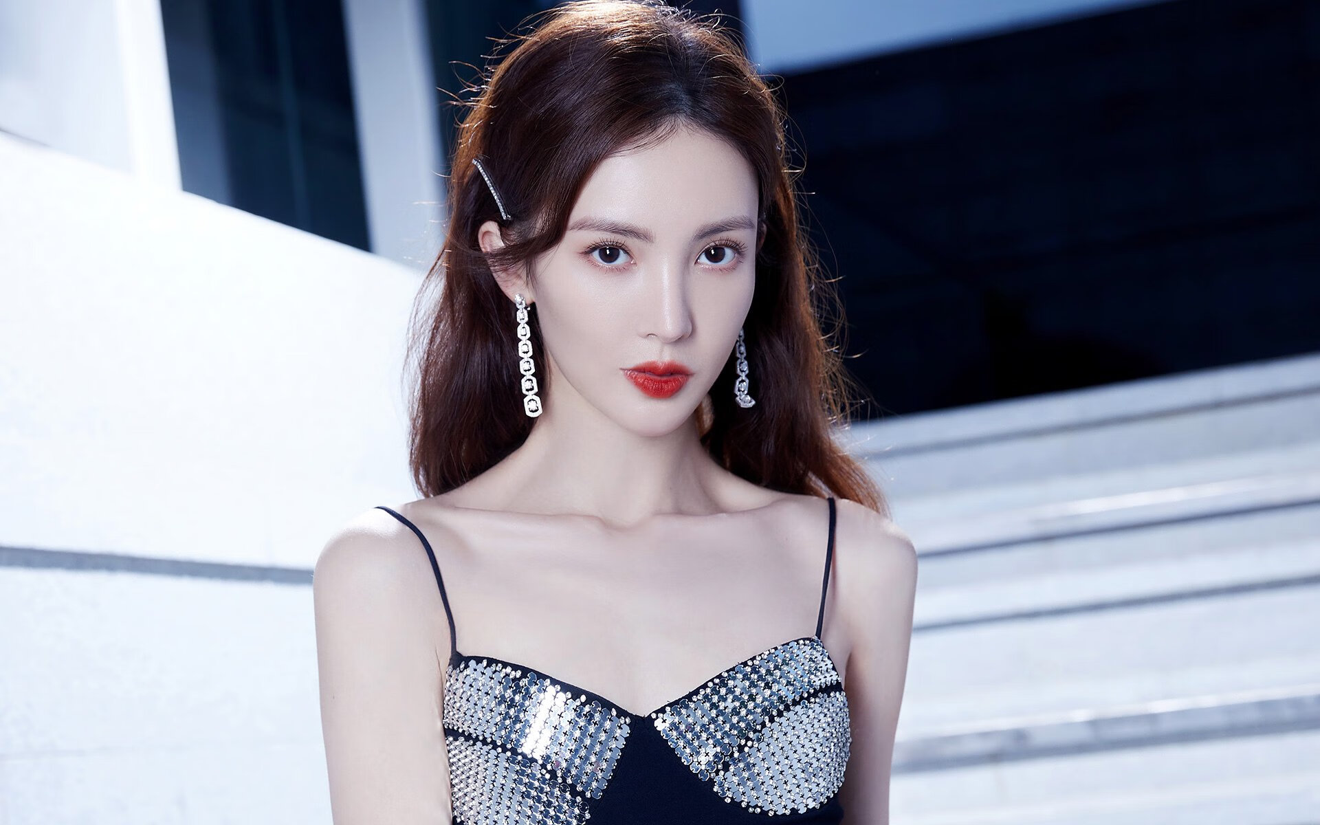 福克斯末节独揽14分定乾坤,雄鹿险胜辽宁显露冠军韧性